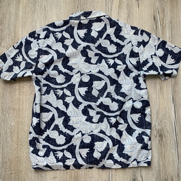 Old Navy Beachy Shell Print Button Down Shirt Sz Large - Picture 9 of 9